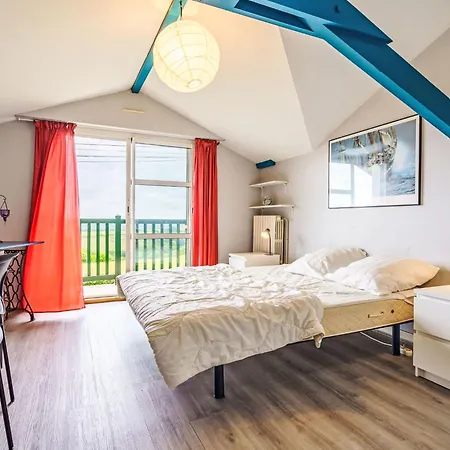 Hegoasea By Interhome